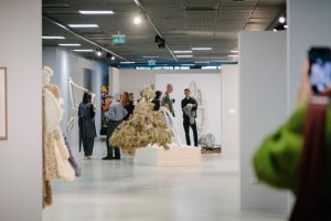 Tur ghidat | Nona Inescu: Afterlife – Still life & Oláh Gyárfás: Colțul ciobit al cubului